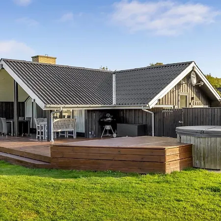 Filipa - 200m From The Sea By Interhome Holiday home Egernsund